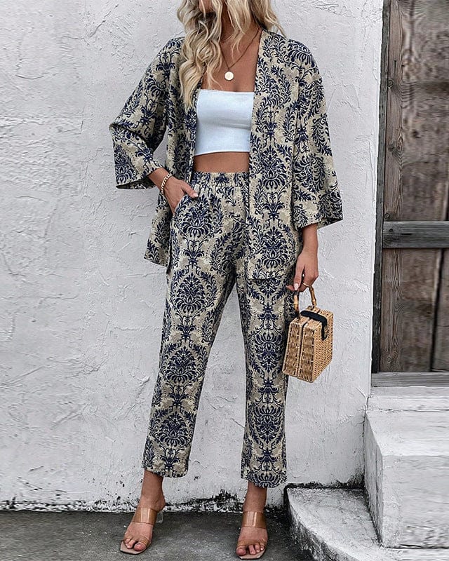 Ensemble élégant avec un imprimé moderne