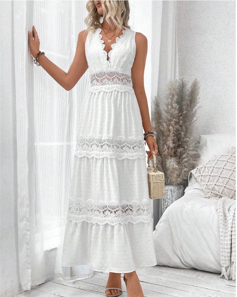 Robe en dentelle sans manches